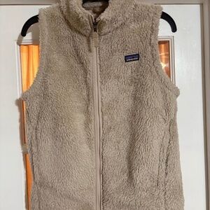 Girls Patagonia vest size XXL (16/18)